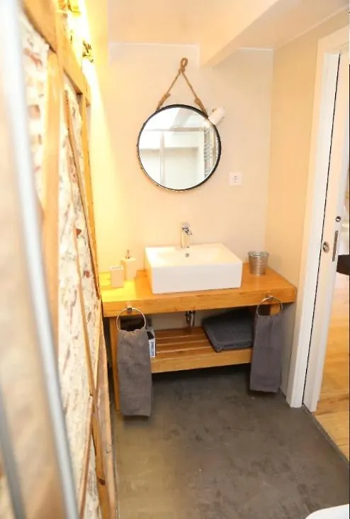 Apartmán Telhados Do Chiado Lisboa 0*,  Portugalsko